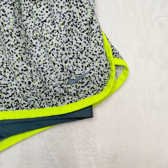 NIKE Dri-Fit Flex 2 In 1 Training Shorts Wolf Grey/Volt Neon Spotted Womens Sz M - Picture 3 of 7